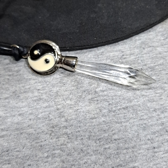 Lovely  Yin Yang Chinese Necklace - Picture 2 of 4